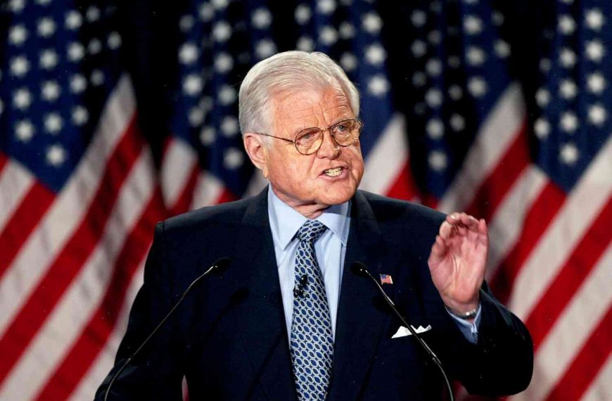 Ted Kennedy: The Story of His Life